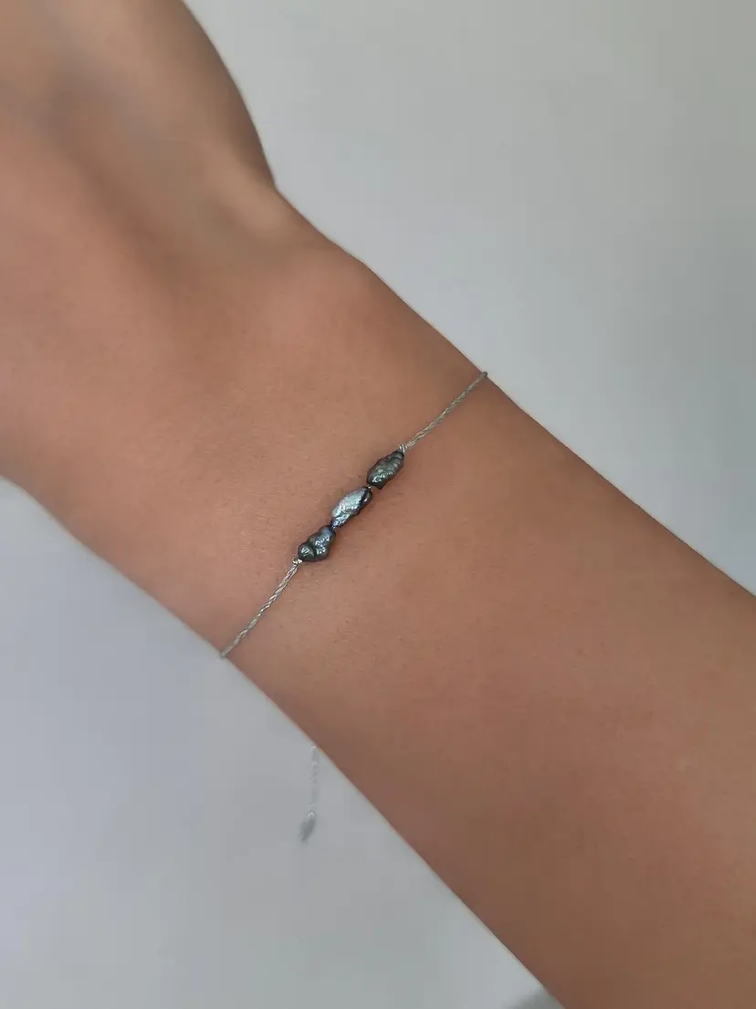 Filigree bracelet Tahiti pearl with silver-colored Linhasita ribbon adjustable