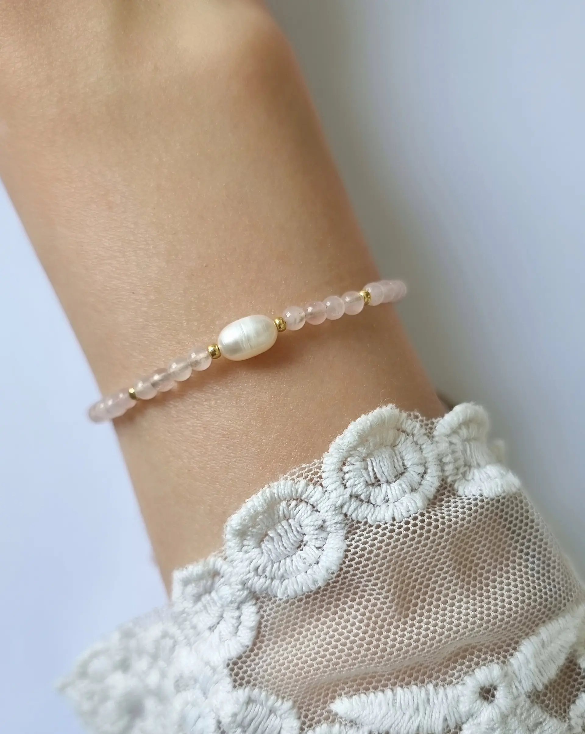 Rose quartz & freshwater pearl bracelet