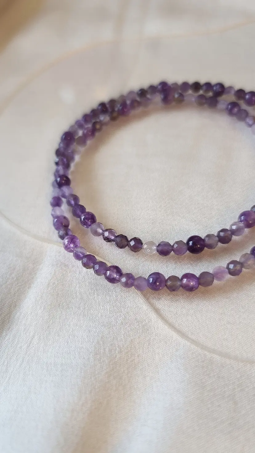 Delicate semi-precious amethyst necklace/choker, stainless steel