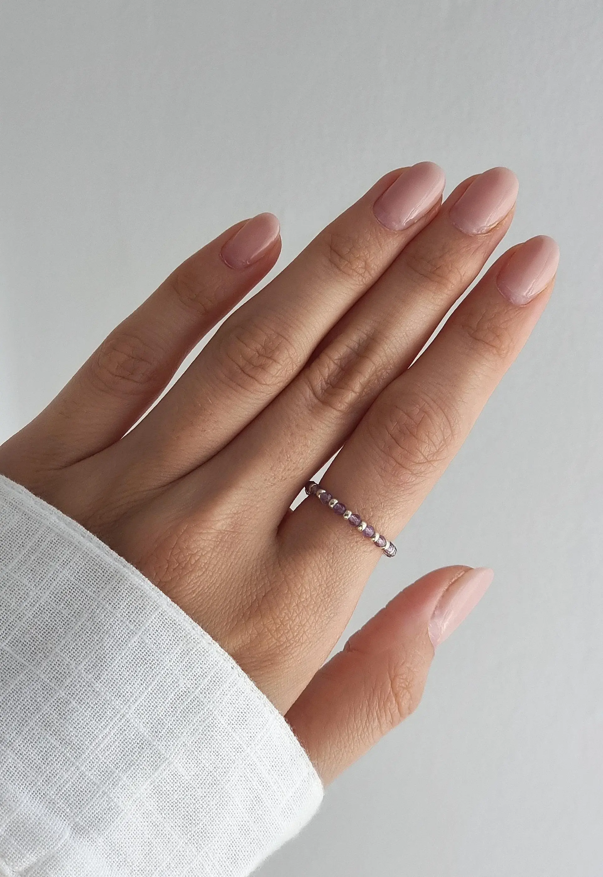 Delicate elastic beaded ring, semi-precious amethyst, silver-plated Miyuki beads, gift
