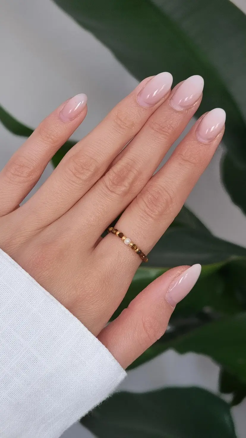 Elastic pearl ring, semi-precious stone tiger's eye & freshwater pearl, gold-plated Miyuki
